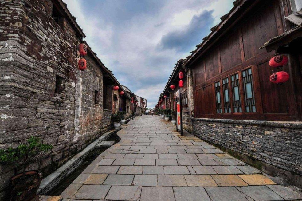 编剧岗位会被 AI 替代吗?-专业有问必答平台